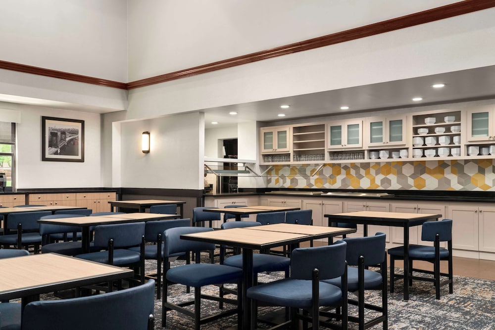 Hyatt Place Secaucus 34/50