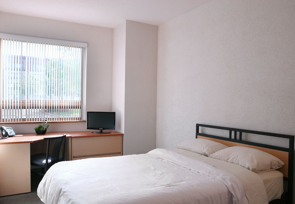 2 BEDROOMS, STANDARD, DOUBLE BED