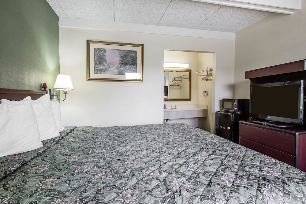 Rodeway Inn Laurens SC 8/24