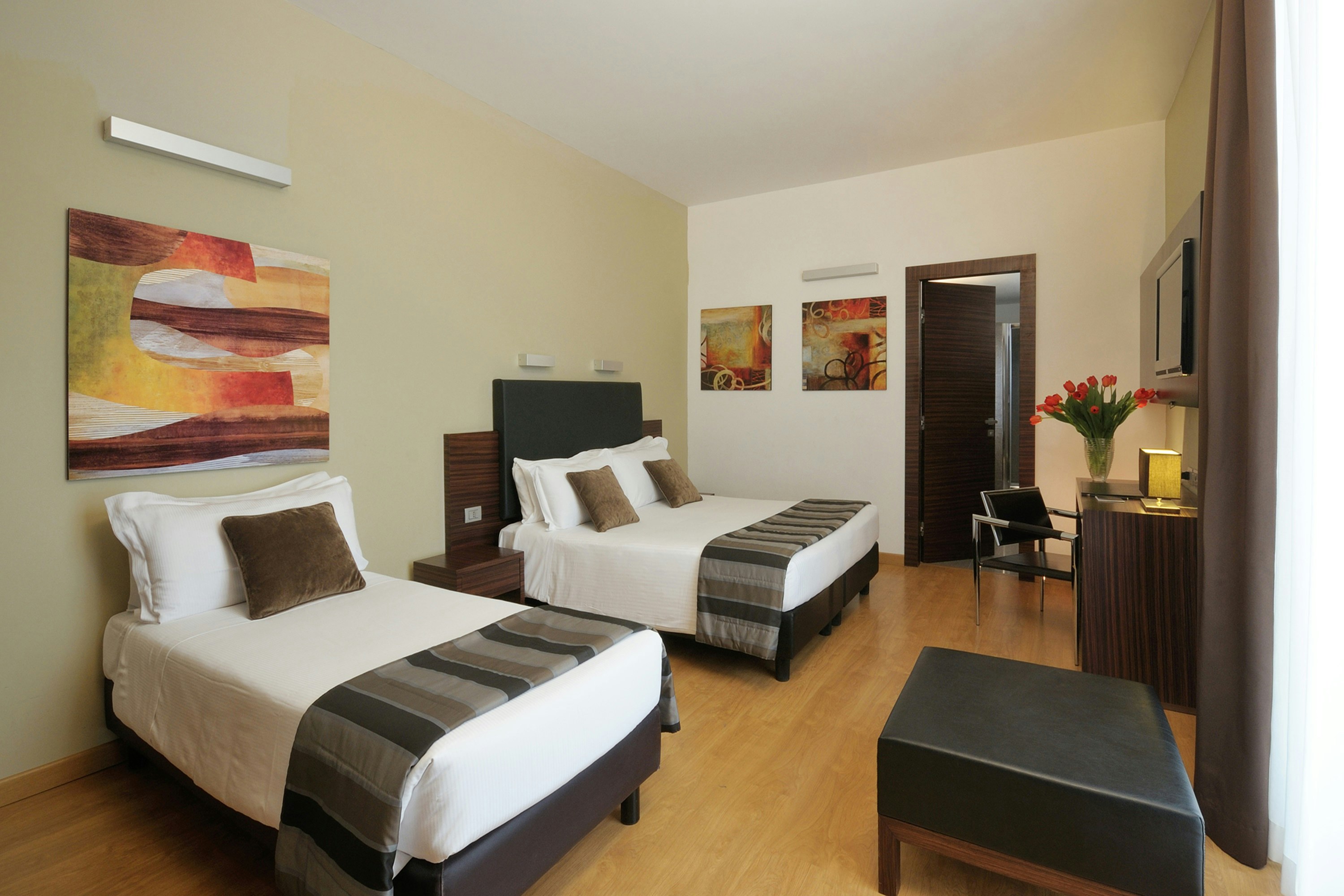 Hotel Trevi Collection 58/109