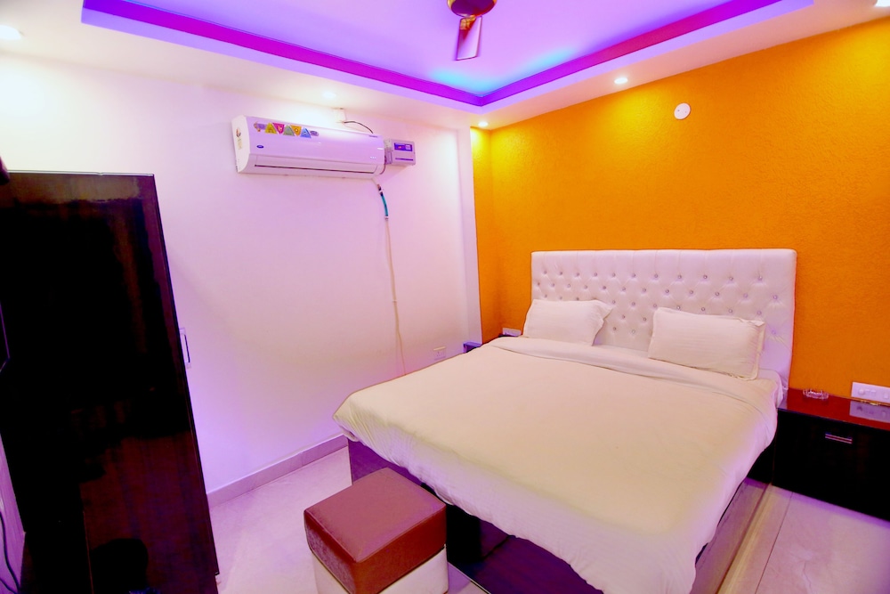 Hotel Gharonda 6/22