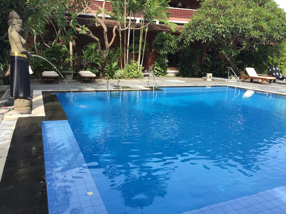 BUMI AYU BUNGALOWS 57/66
