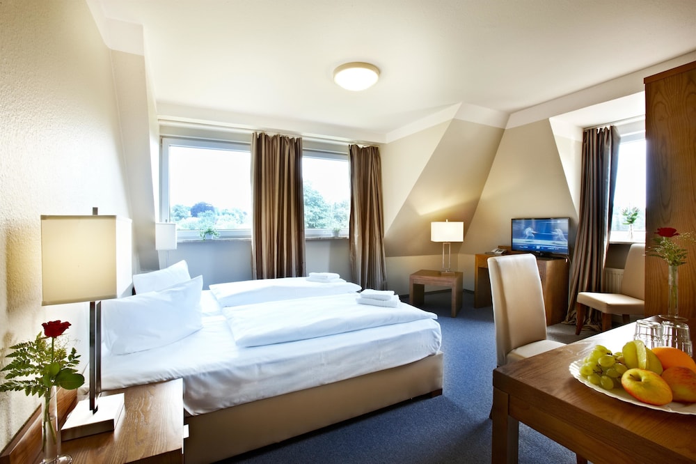 Hotel Konigstein Kiel By Tulip Inn 15/38