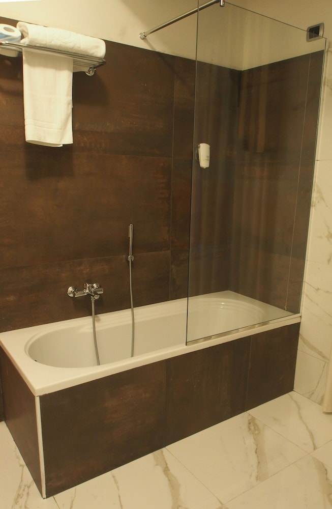 Bel Sito Hotel Le Due Torri 46/47