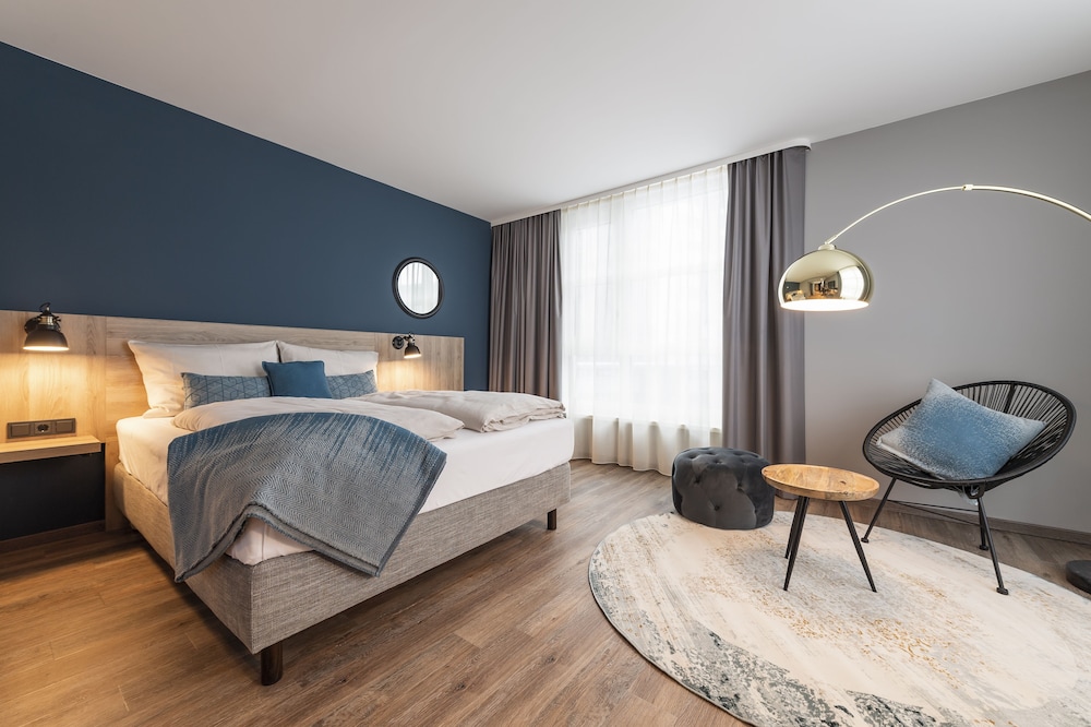 Harbr. Hotel Heilbronn 15/54