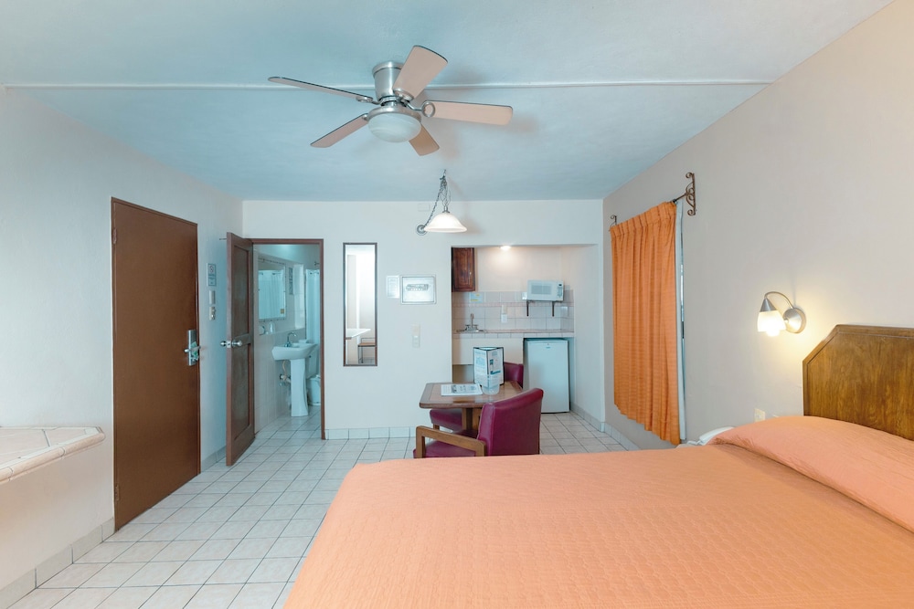 Hotel Suites Kino 27/73