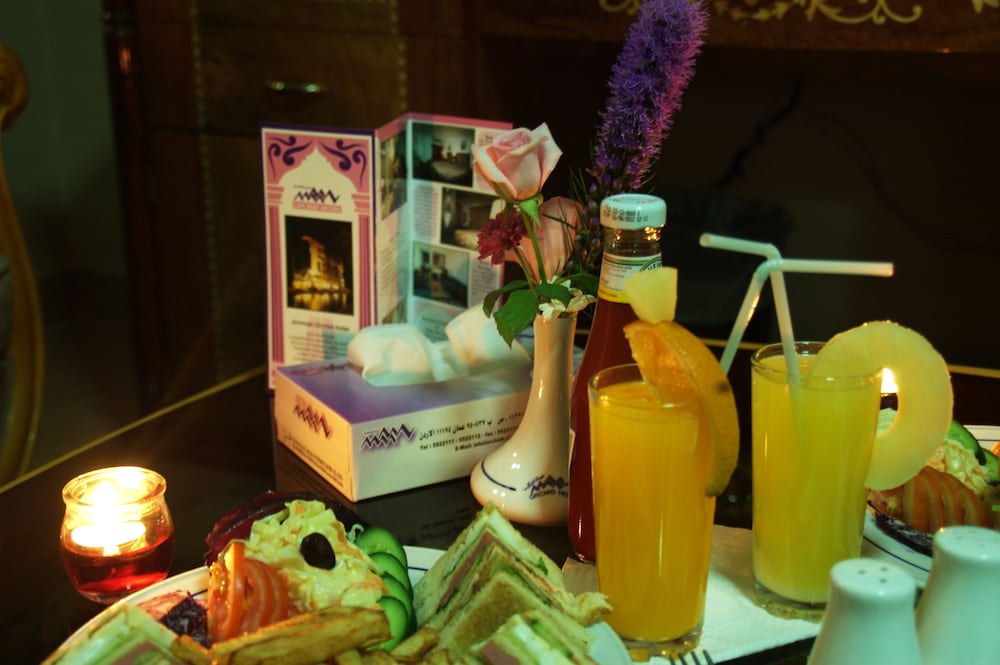 Orchid Hotel 31/34