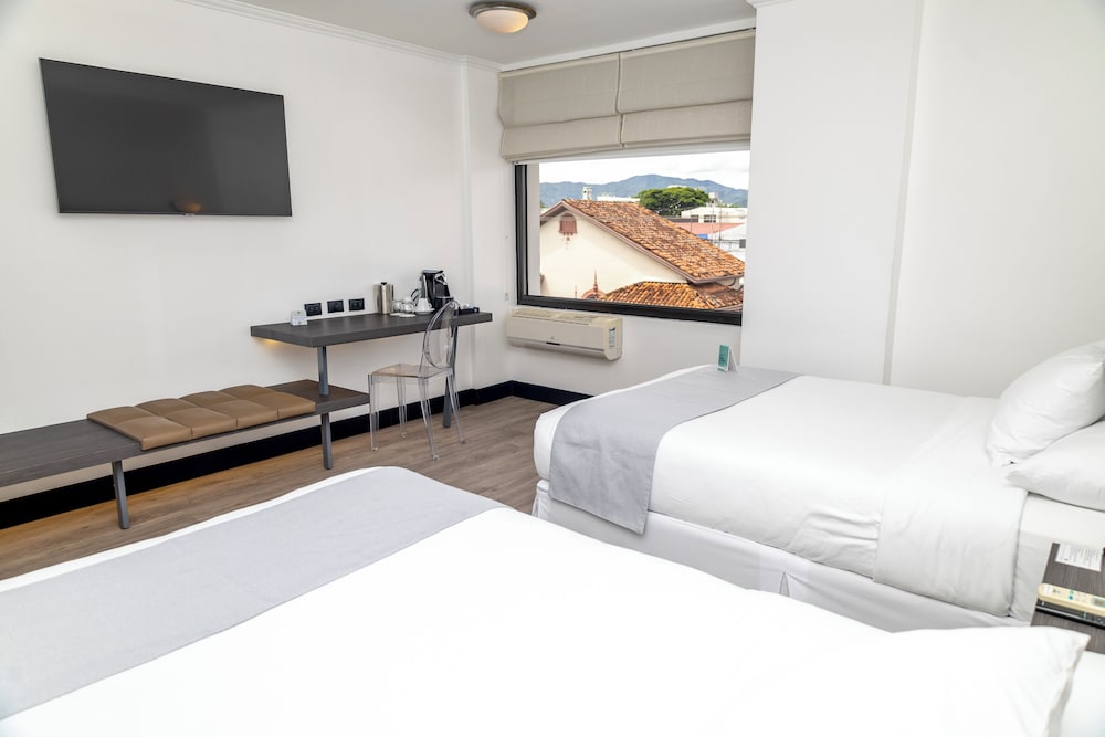 غرفة تنفيذية بسريرين مزدوجين، Parque Del Lago Hotel 6/7