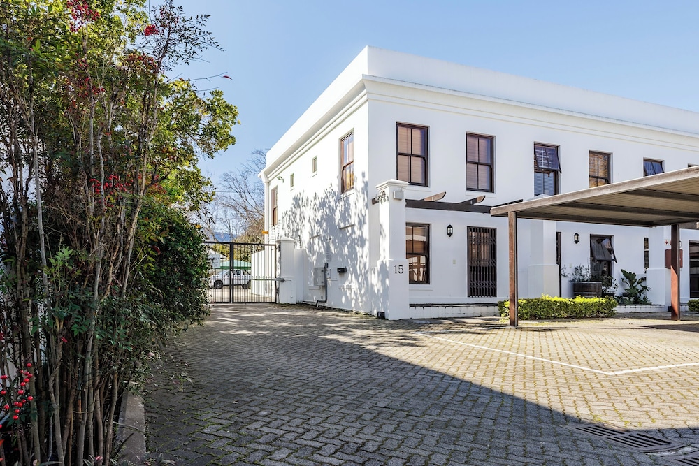 Avemore Mareba Court No 9 39/47