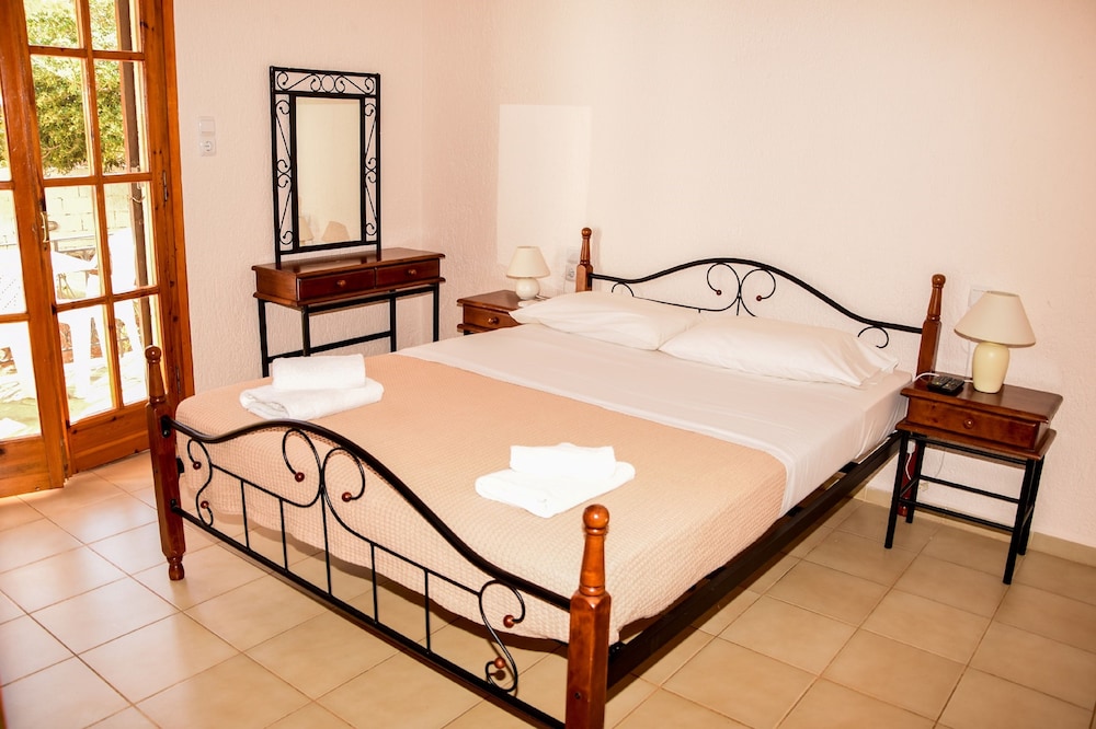 Athina Villas 13/56