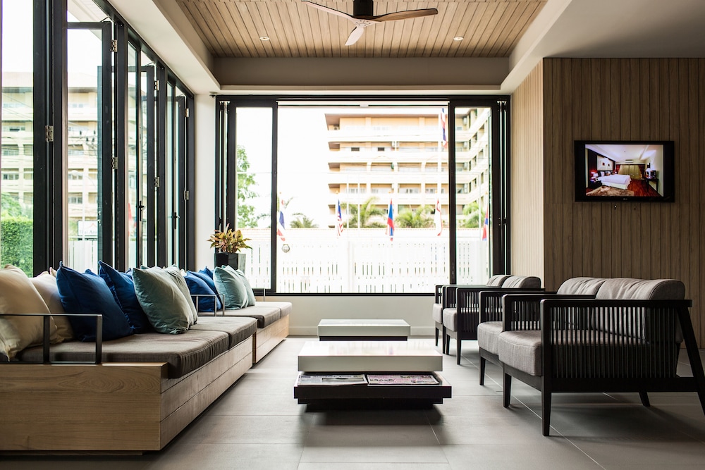 Fifth Jomtien Pattaya 55/83