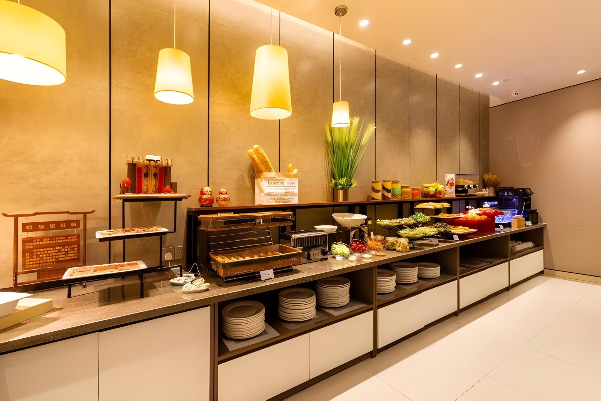 Home Inn Plus (Harbin Central Street) 40/43