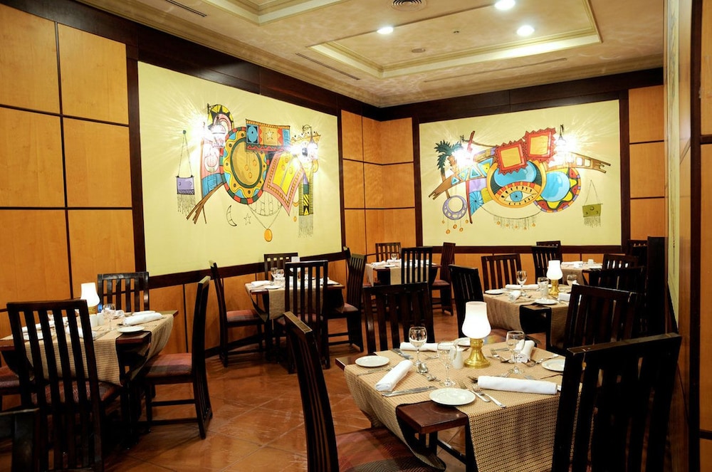 AraCan Grand Pyramids Hotel 38/48