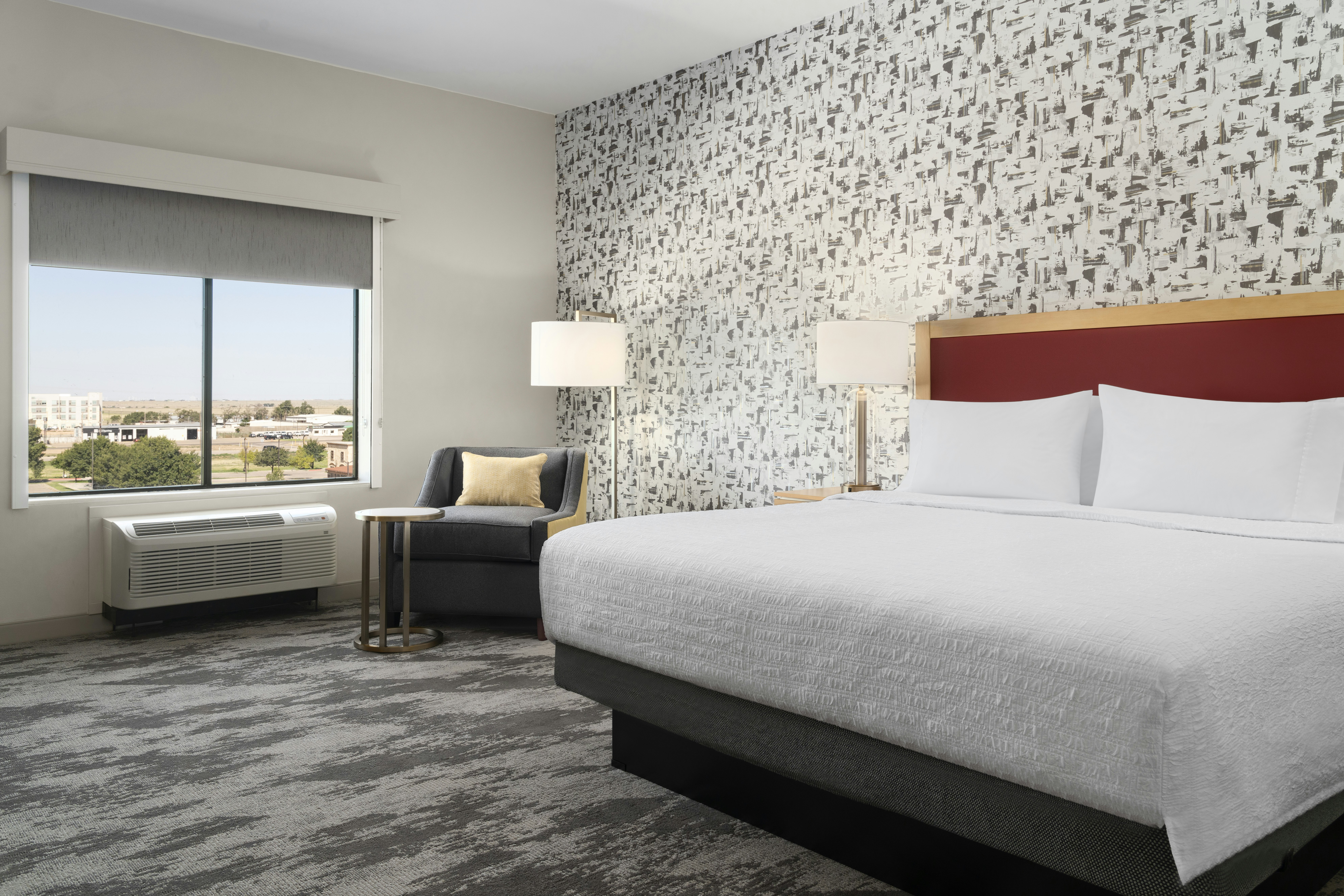 ROOM, KING BED