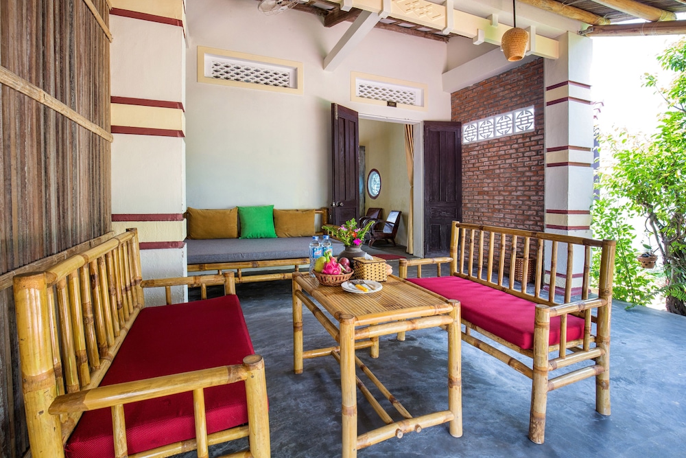 Red Flower Cottages Homestay 50/72