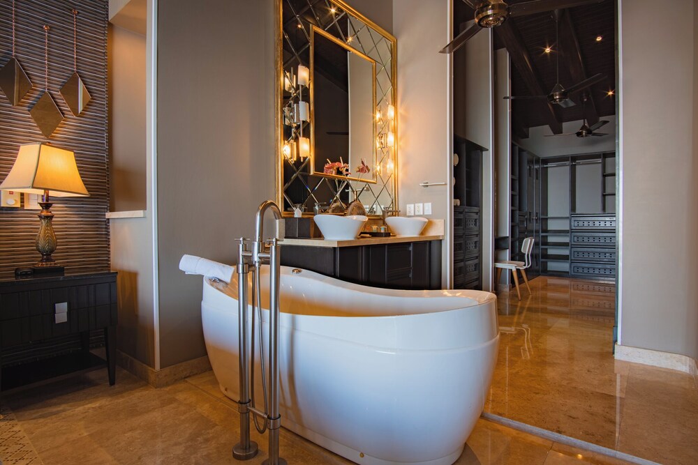 Signature by Pinnacle 13/72