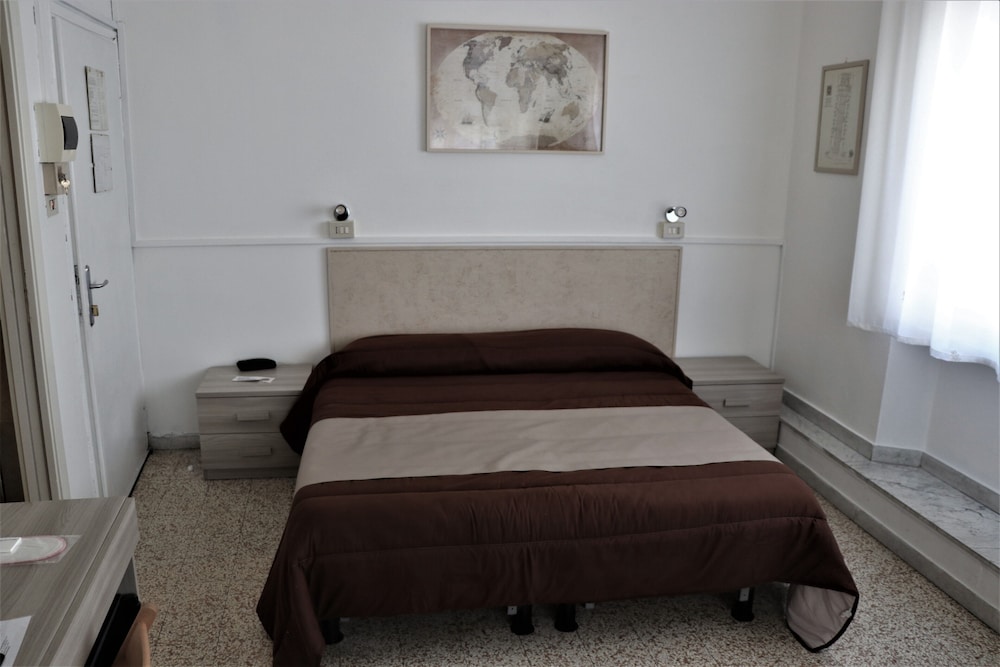 Hotel La Torre Pisa 23/60