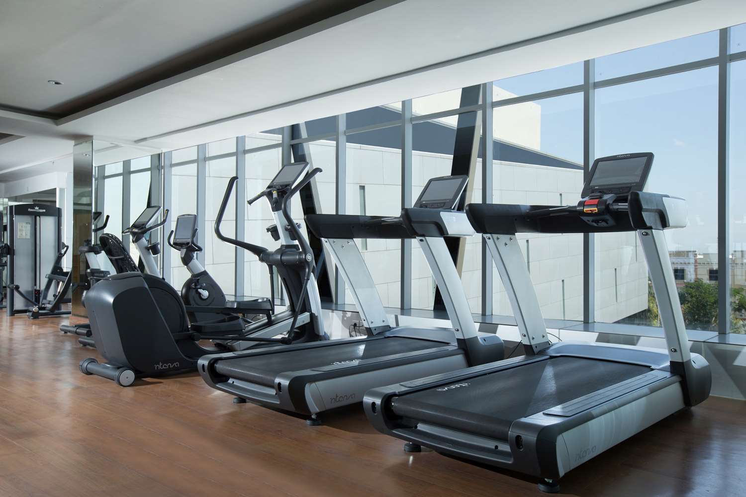Grand Mercure Solo Baru 28/40