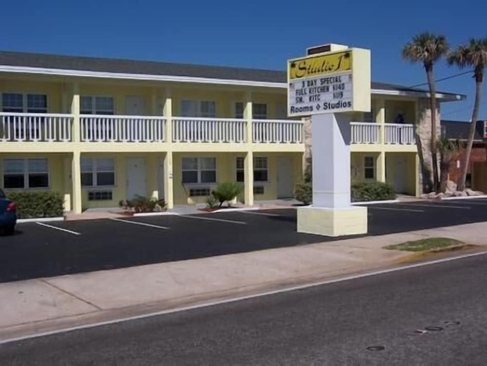Studio 1 Motel 7/50