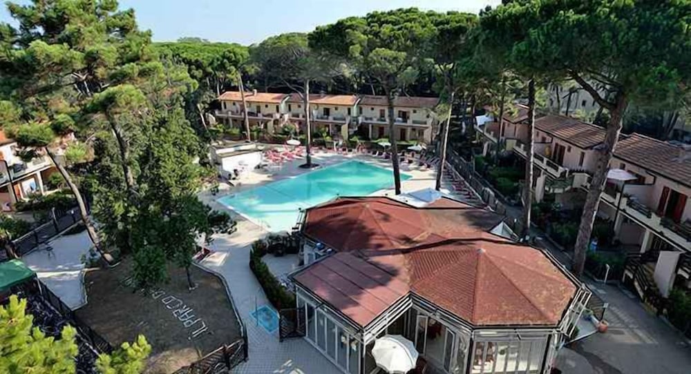 Residence il Poggio dei Pini 35/43