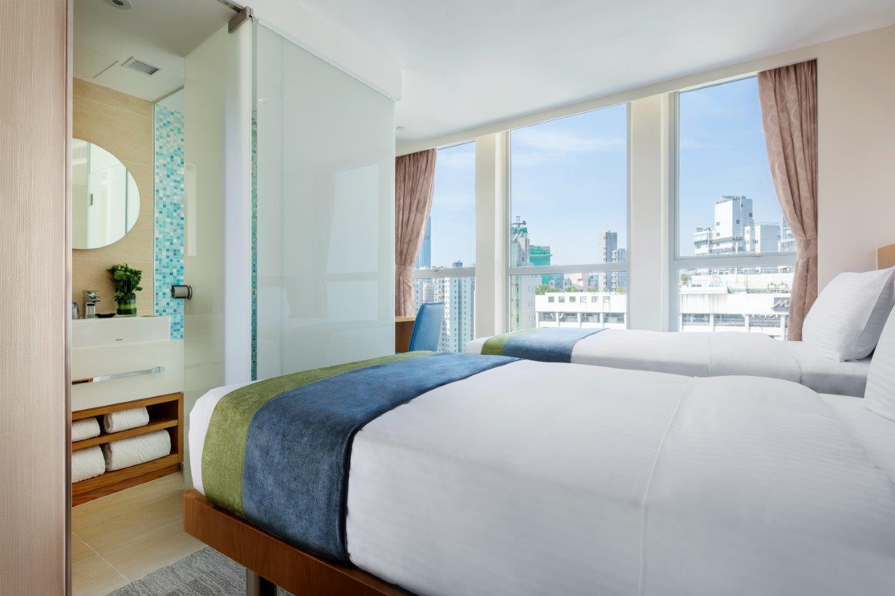 Room at Summit View Kowloon, HONG KONG