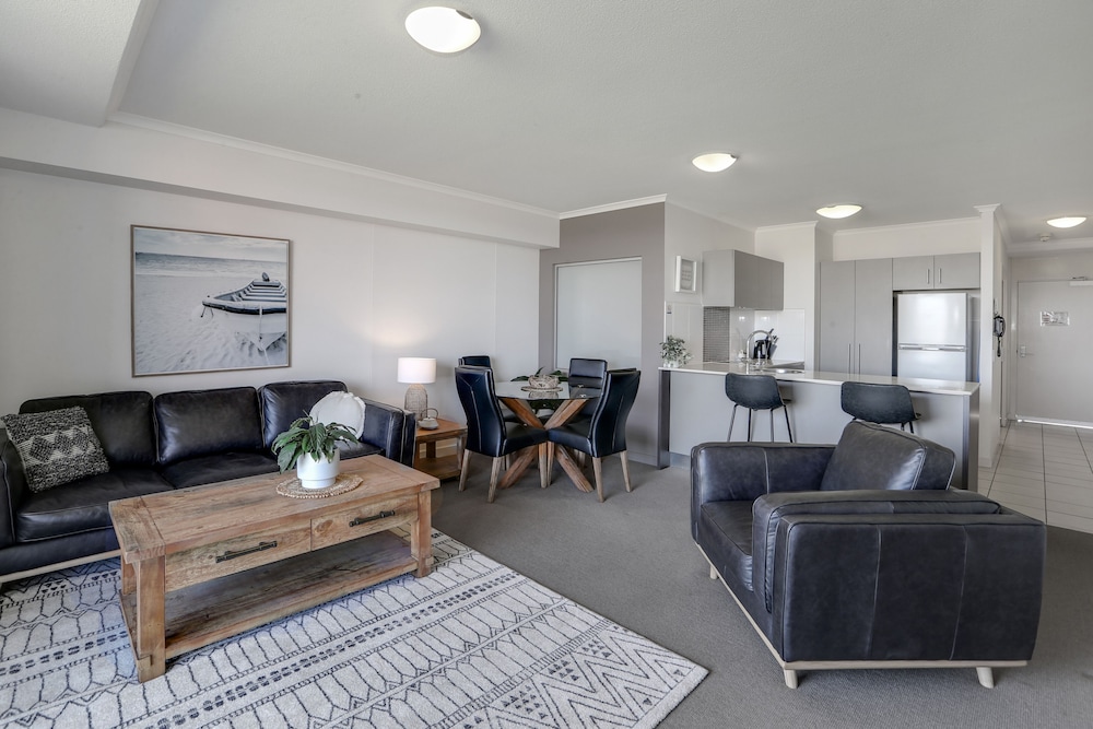 HORTON APARTMENTS 28/50