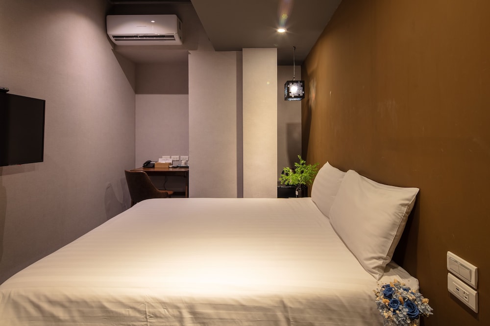 Cho Hotel 3 15/50