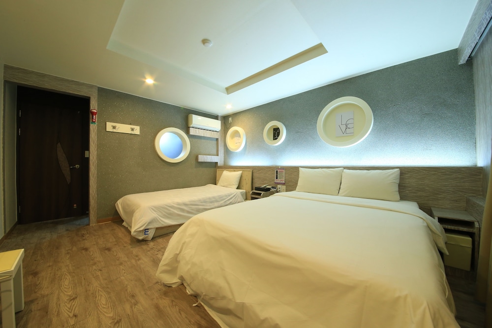 Hotel M Story 13/44