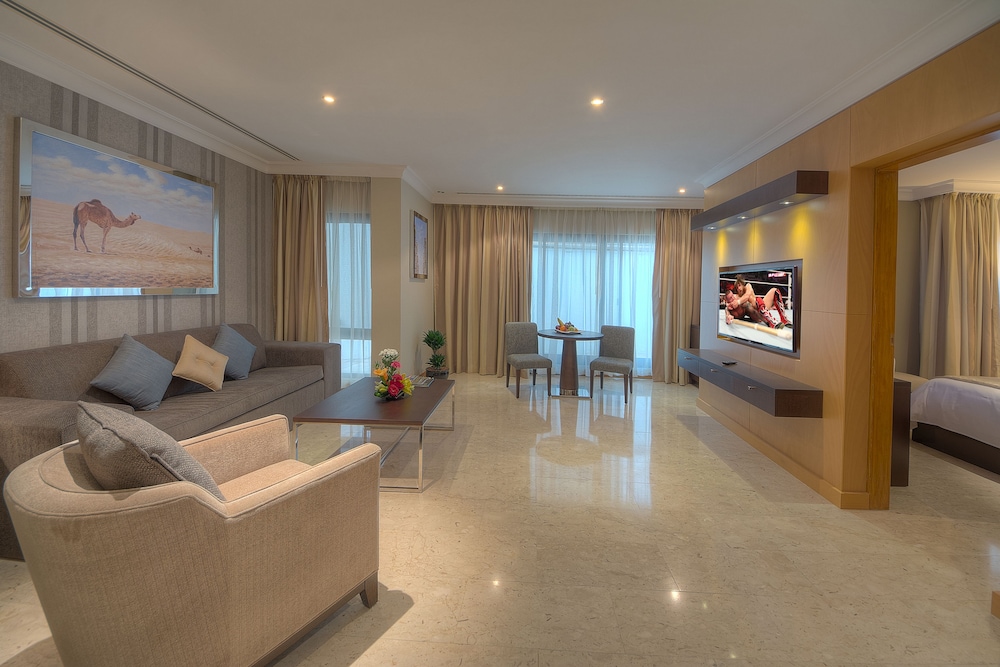 Dubai Marine Beach Resort And Spa 52/79