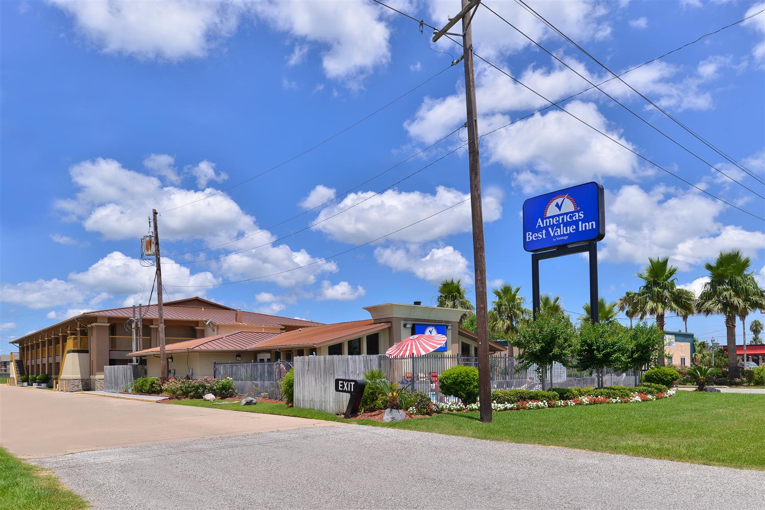 Americas Best Value Inn Angleton 4/21