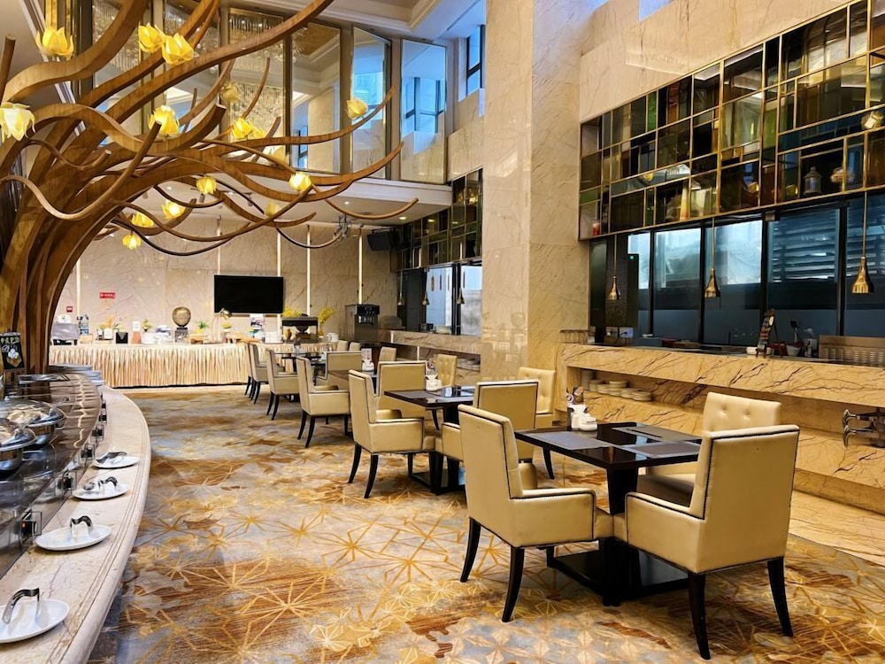 Menshine Gloria Plaza Hotel Shantou 40/50