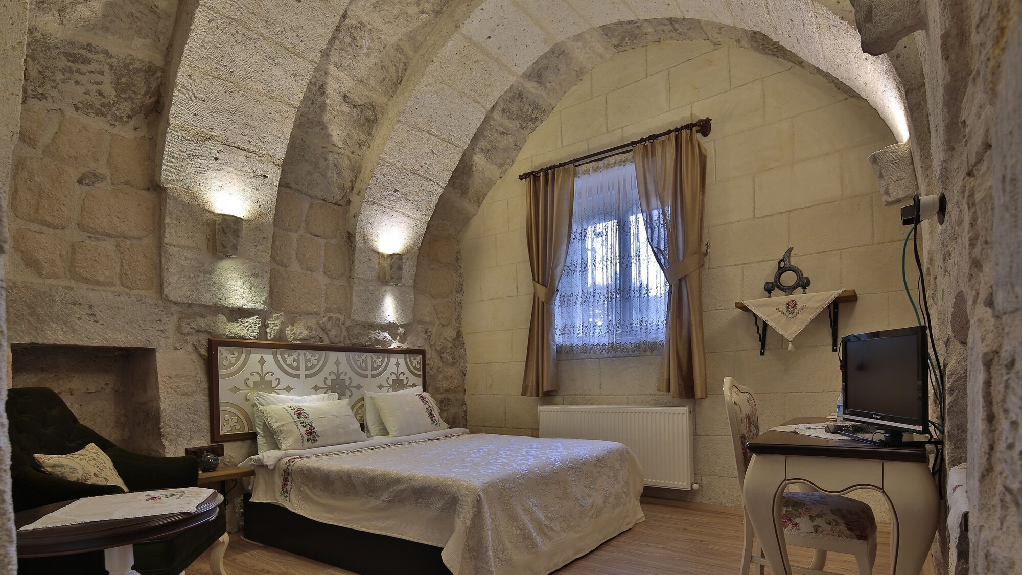 Stone Arch, Standard, Double Bed، Sakli Konak Cappadocia 2/7