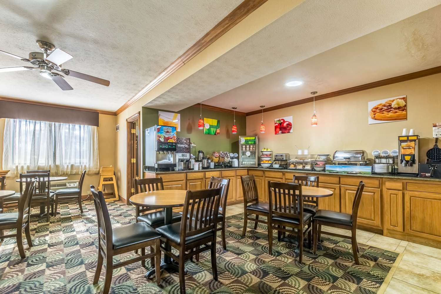 Quality Inn I-74 Batesville 33/41