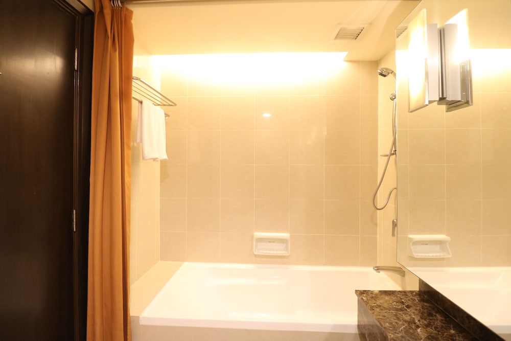 Resort Suites At Bandar Sunway 64/68
