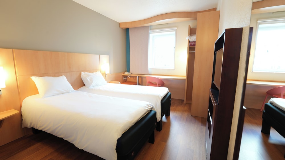 Ibis Vitre Centre 23/63