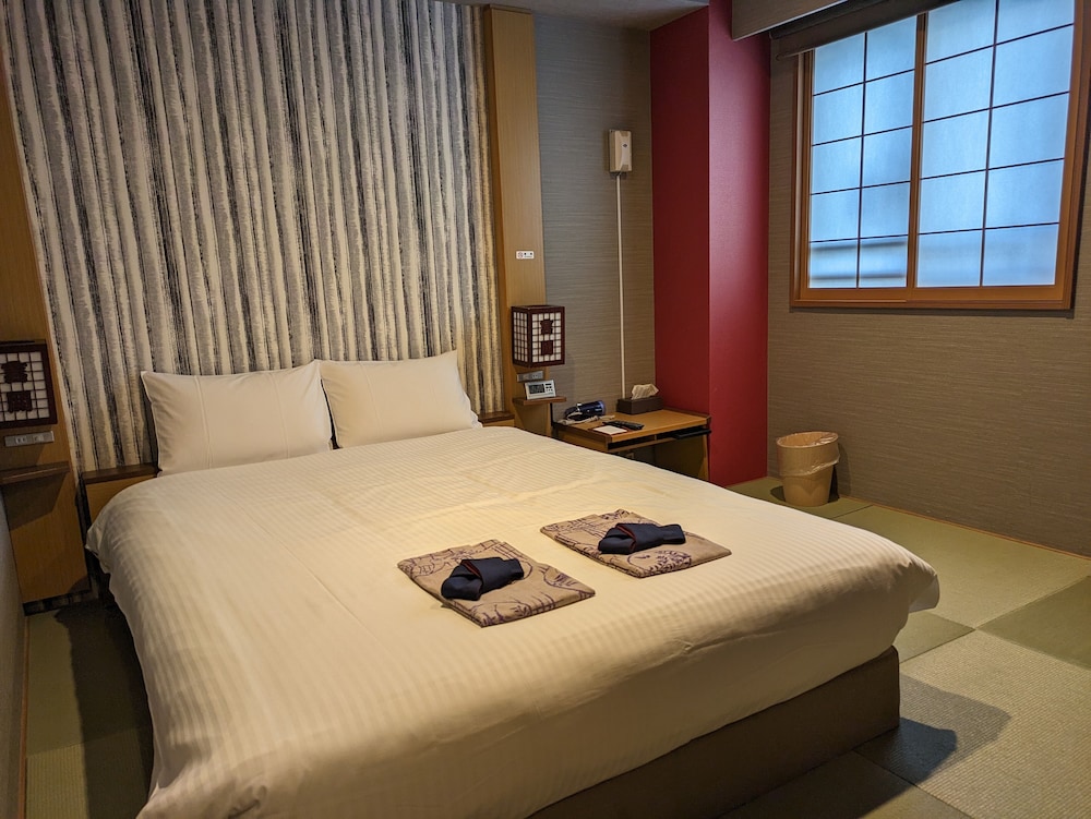 JAPANESE, DOUBLE BED