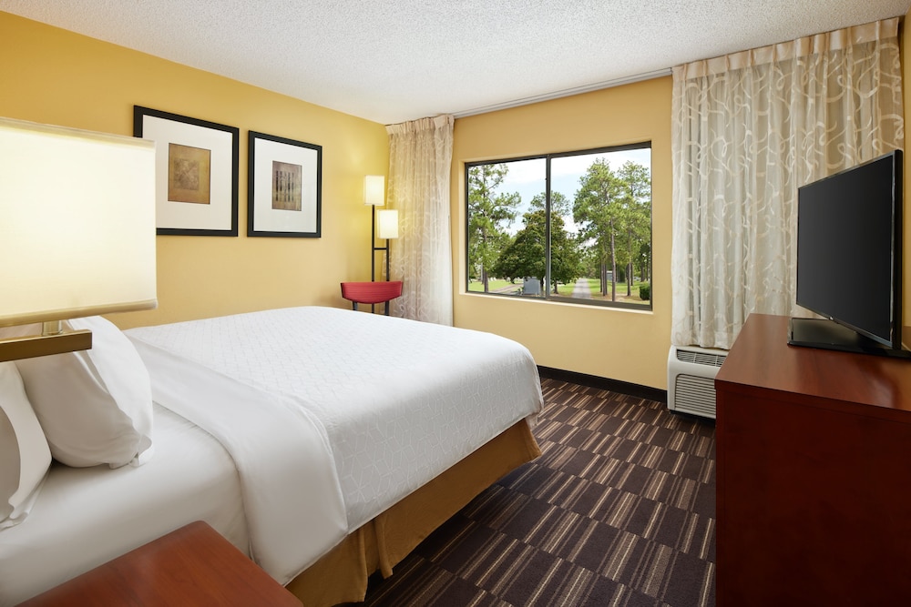 Holiday Inn Express Tifton 22/56