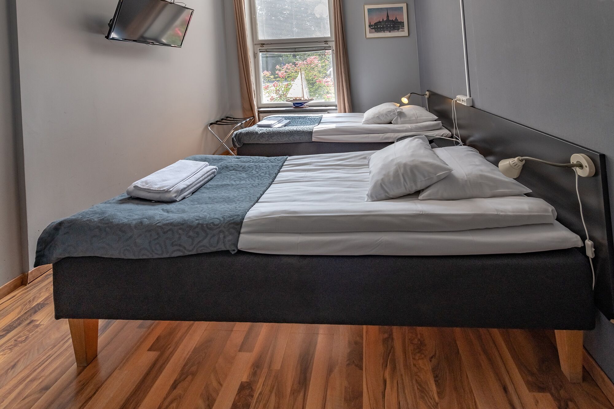 Standard, Twin Beds, Private Bathroom