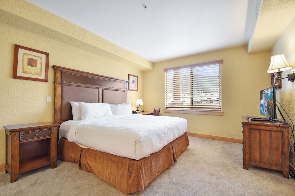 1 BEDROOM, CONDO, SILVERADO, LODGE, 2 QUEEN BEDS