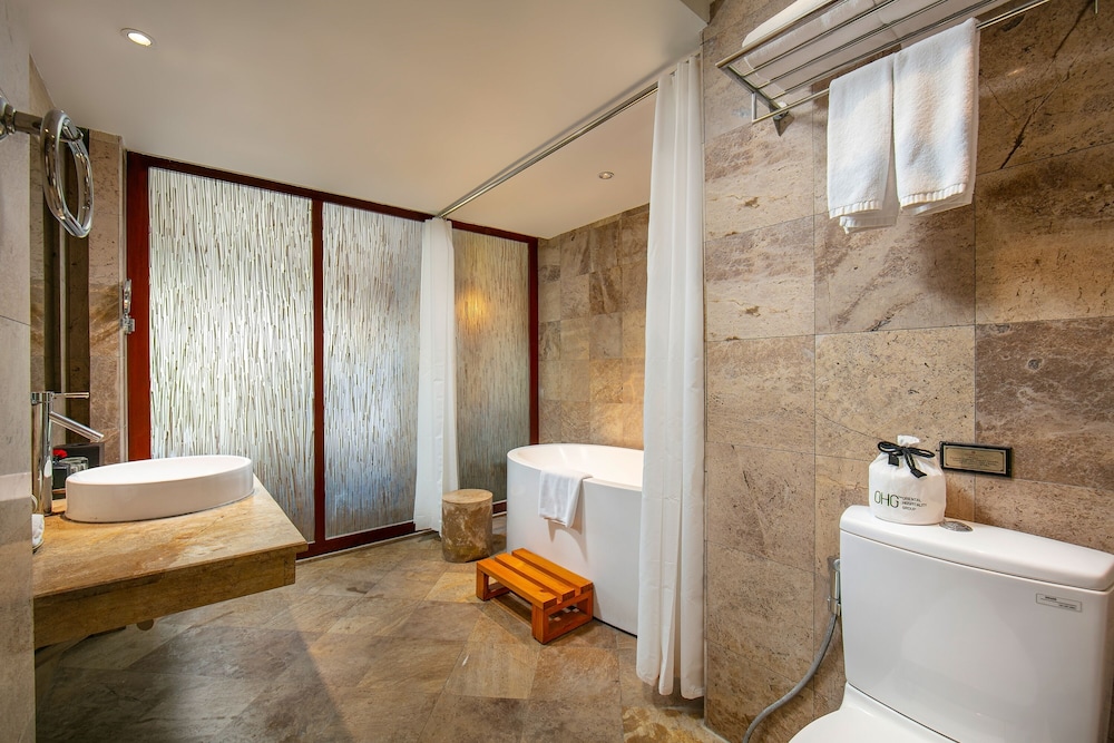Royal, Big, Suite, Balcony, Oriental Suites Hotel And Spa 10/10