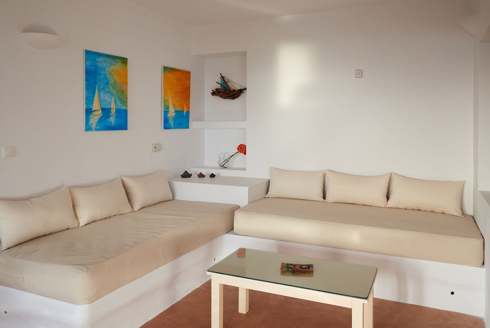 Zatrikion Villas Santorini 34/47