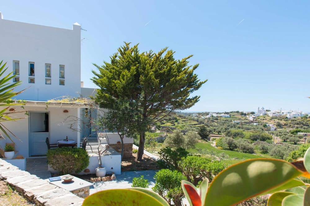 peristeronas house