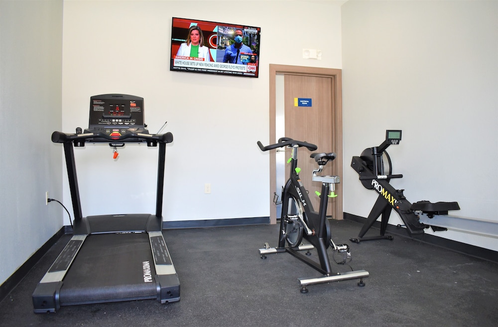 Days Inn & Suites By Wyndham Downtown/University Of Houston 37/60