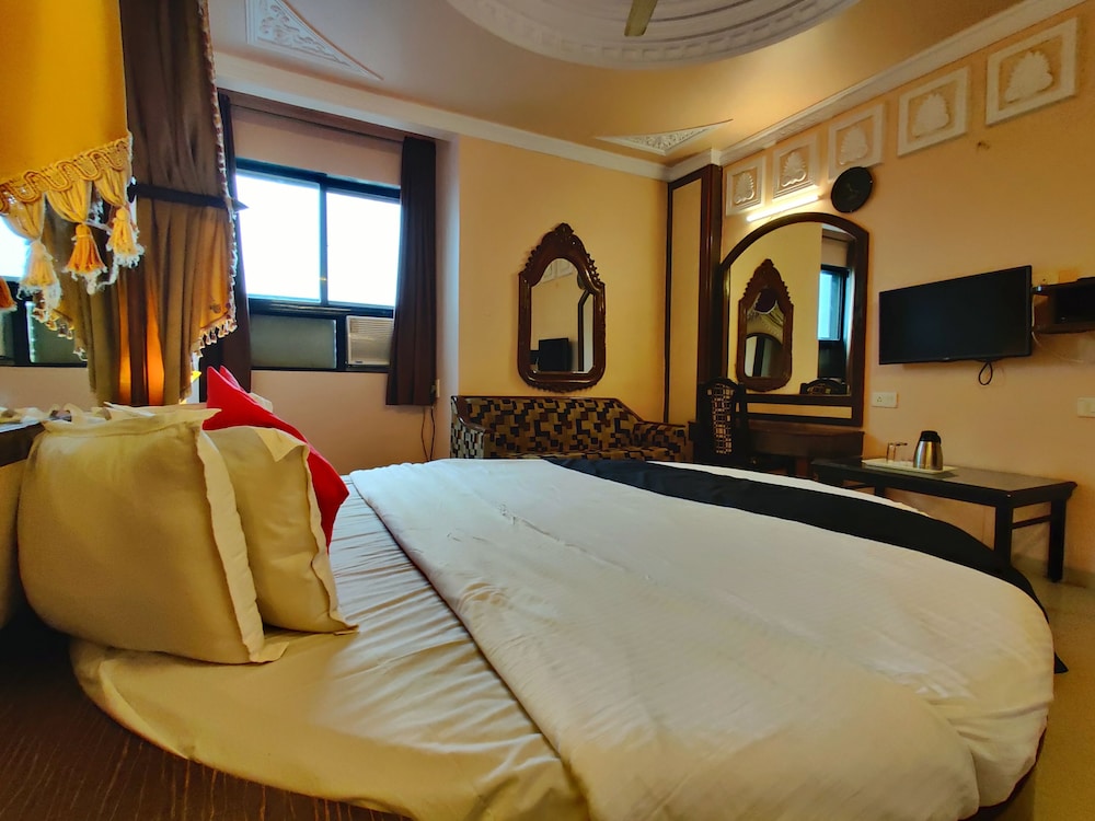 Hotel Pratap Heritage 21/50