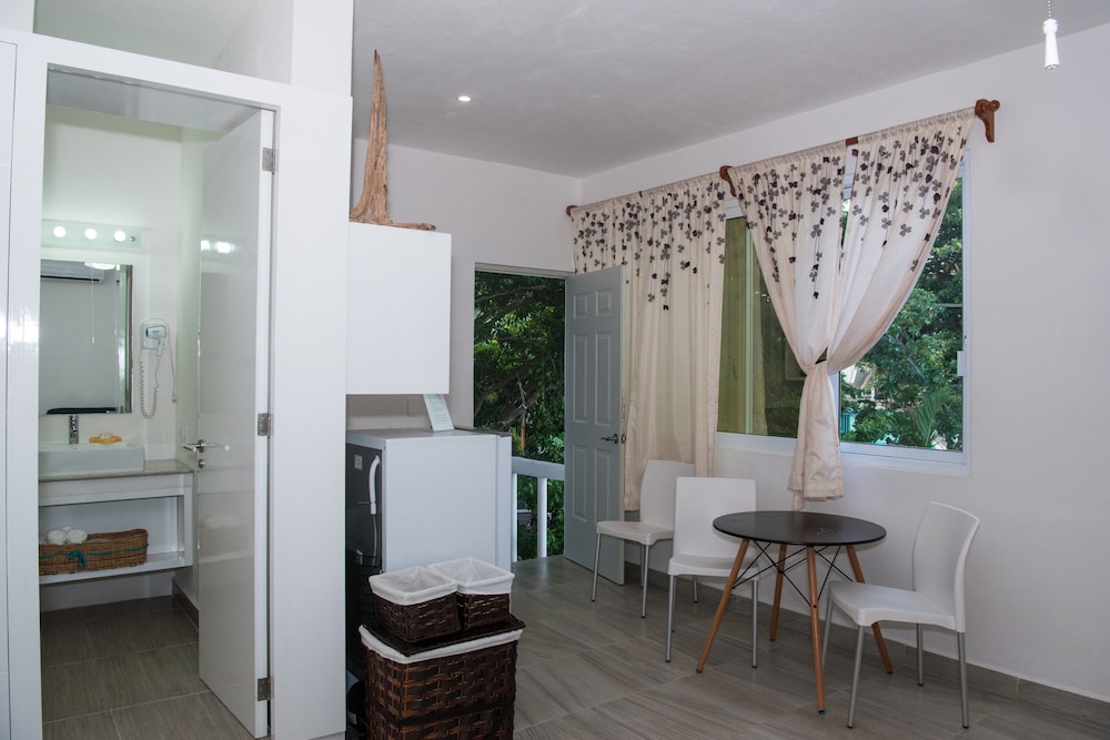 Ocean Zen Suites 30/50