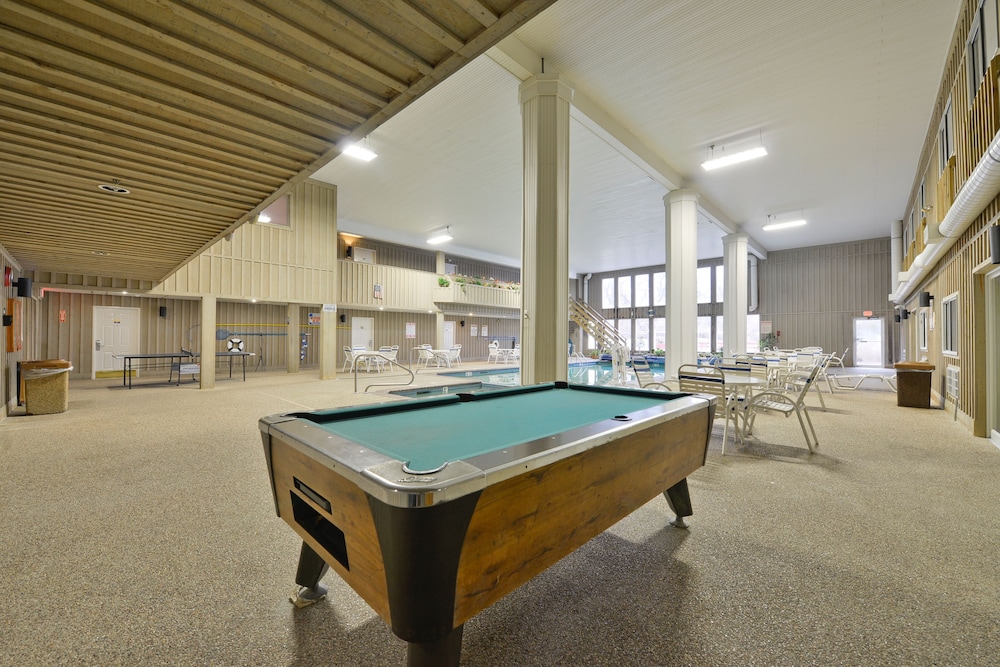 swimming pool spa