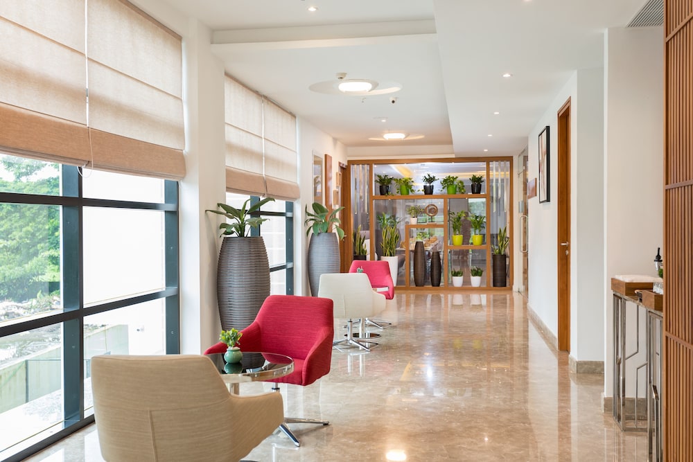 SUGAR BUSINESS HOTEL 33/45