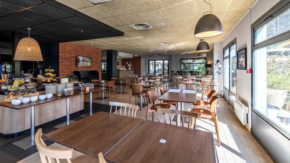 restaurant cafeteria