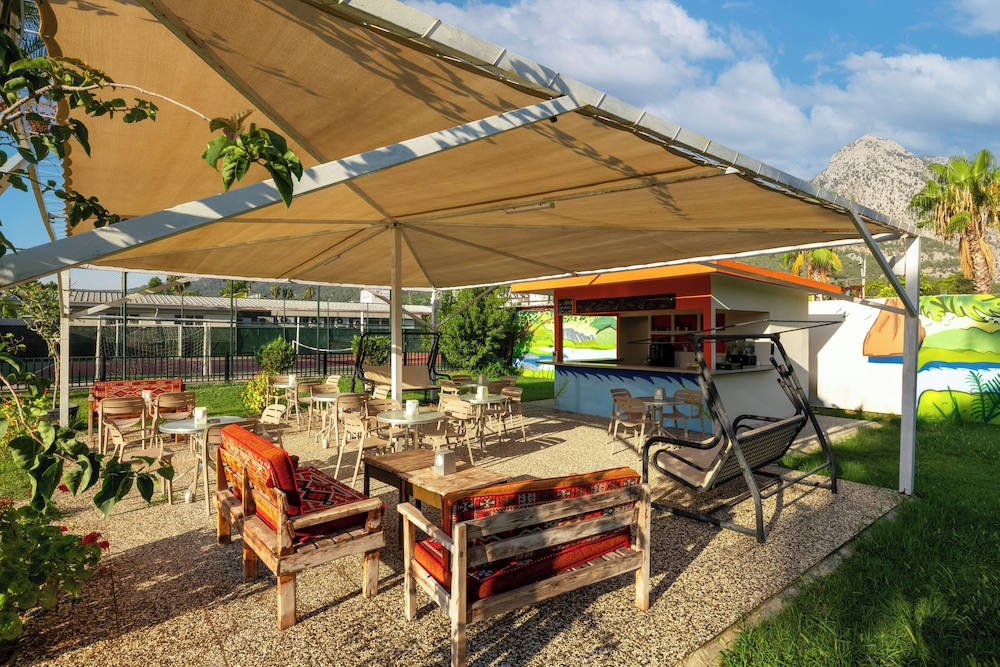 Club Hotel Belpinar 4/50