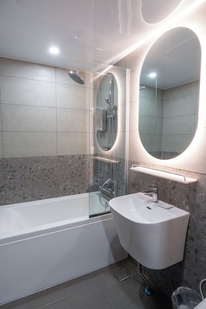 Dongdaemun Hotel 46/50